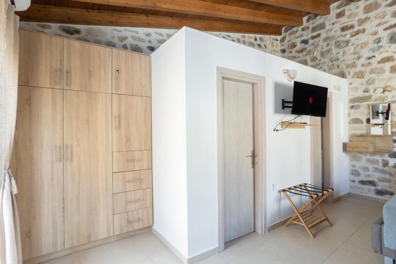 Piedra Residence Pigi  Bagian luar foto