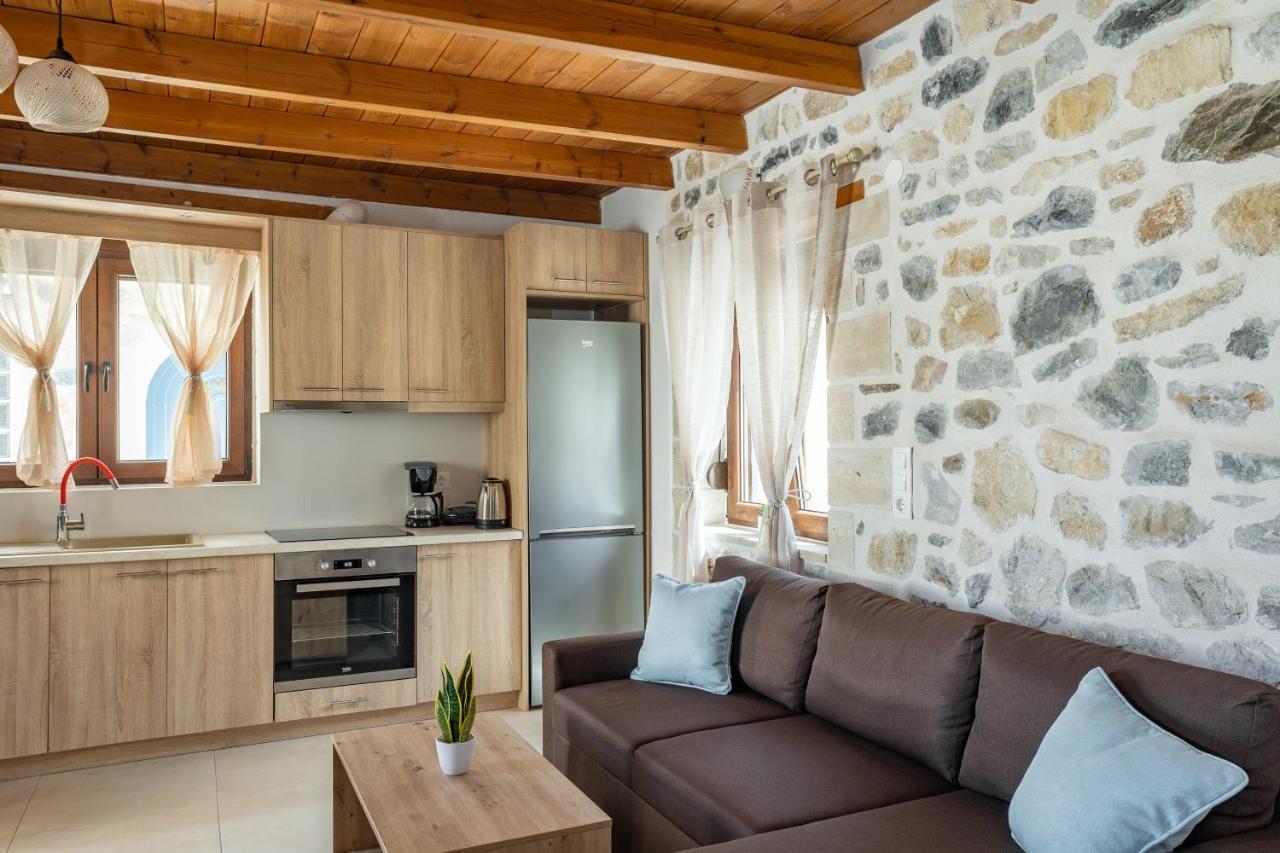 Piedra Residence Pigi  Bagian luar foto